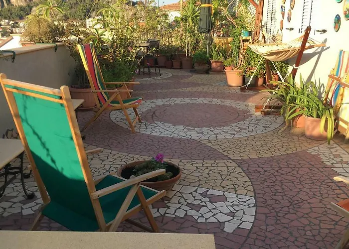 Panorama Apartment *